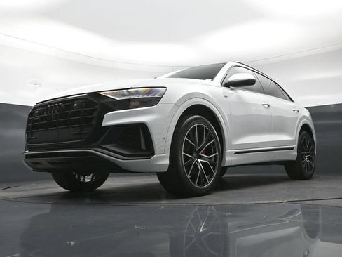 Used 2023 Audi Q8 Prestige AWD/4WD image 22