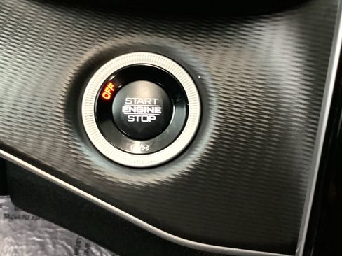 New 2025 Jeep Grand Cherokee L Laredo w/ Luxury Tech Group I image 18