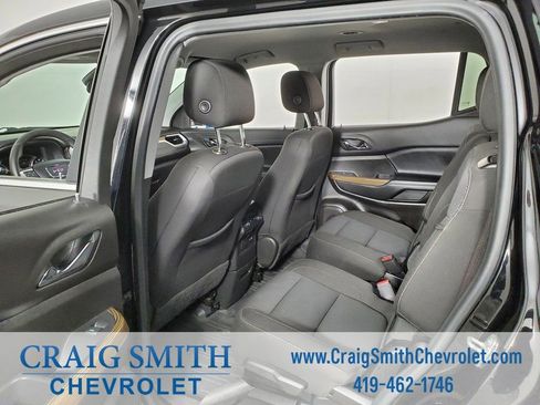 Used 2022 GMC Acadia SLE w/ Driver Convenience Package image 38