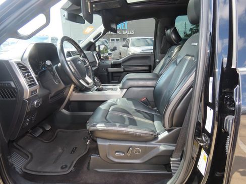 Used 2020 Ford F150 Platinum w/ Equipment Group 701A Luxury AWD/4WD image 25