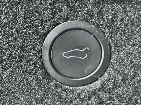 Used 2025 Tesla Model 3 RWD image 28