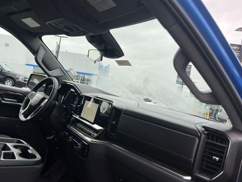 Used 2025 Chevrolet Silverado 1500 LT w/ Safety Package image 28
