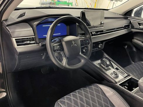 Used 2024 Mitsubishi Outlander SEL image 20