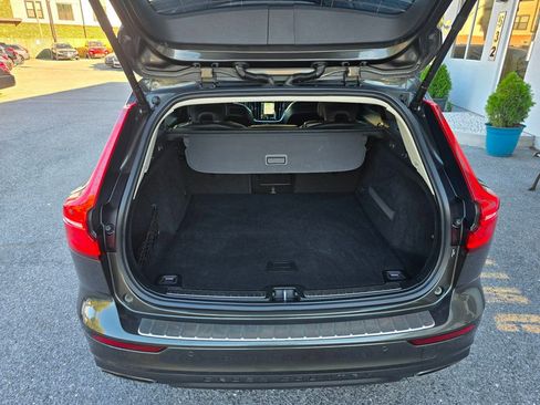 Used 2020 Volvo V60 T5 Cross Country w/ Protection Package Premier AWD/4WD image 14