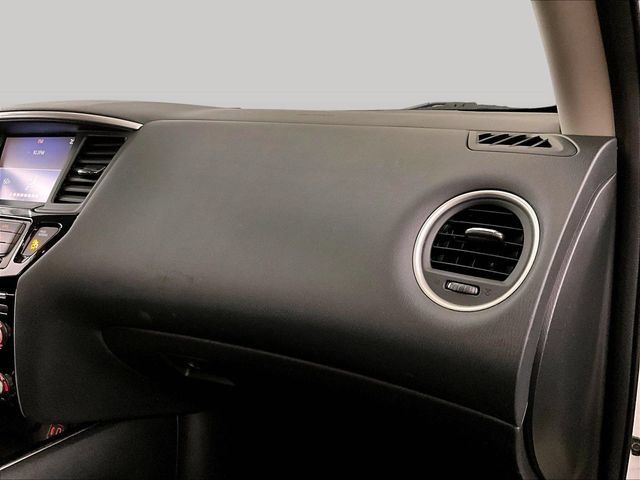 Used 2020 Nissan Pathfinder SV AWD/4WD image 15