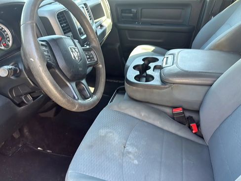 Used 2018 RAM 1500 Express w/ Express Value Package AWD/4WD image 10