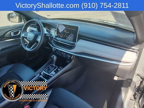 Certified 2024 Jeep Compass Latitude AWD/4WD image 33