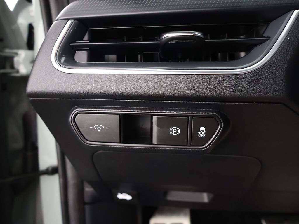 Used 2025 Kia K4 GT-Line Turbo FWD image 42