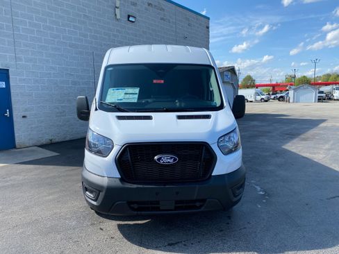 New 2026 Ford Transit 250 148 Medium Roof w/ Load Area Protection Package RWD image 11