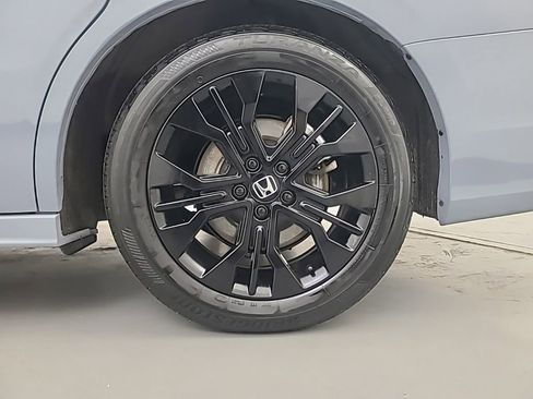 Used 2025 Honda Odyssey Sport-L image 10