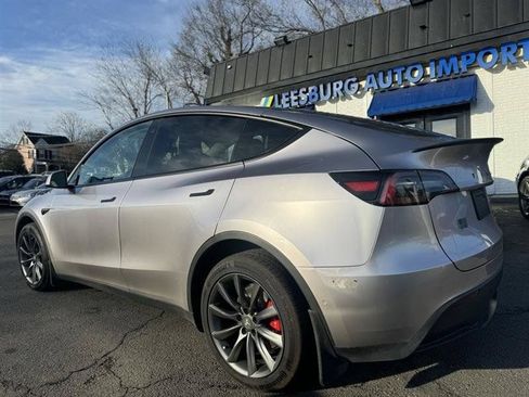 Used 2021 Tesla Model Y Long Range AWD/4WD image 5