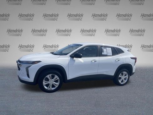 Used 2024 Chevrolet Trax LS FWD image 7