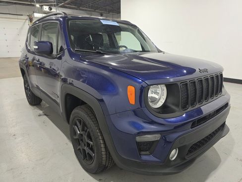 Used 2019 Jeep Renegade Altitude w/ Quick Order Package 22M image 4