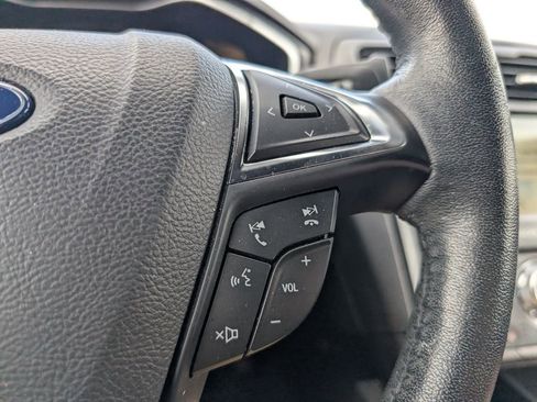 Used 2019 Ford Fusion Energi Titanium image 13