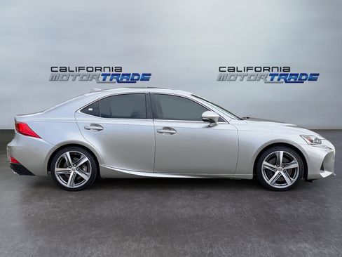 Used 2020 Lexus IS 300 w/ Navigation Package RWD image 4