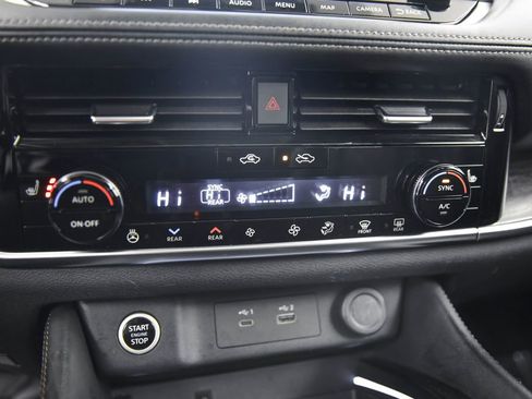 Used 2023 Nissan Rogue Platinum w/ Platinum Premium Package image 22