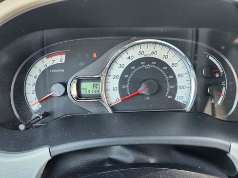 Used 2013 Toyota Sienna SE image 38