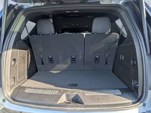 Used 2025 Chevrolet Tahoe RST RWD image 12