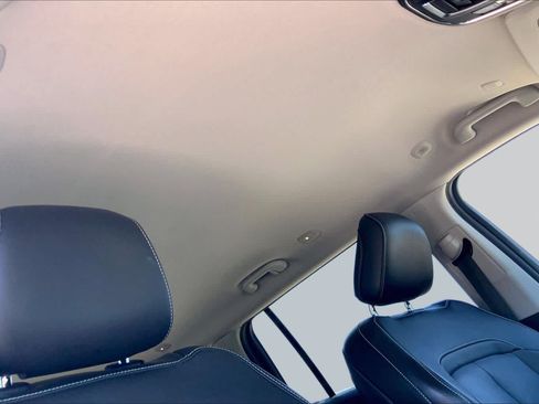 Used 2022 Jeep Grand Cherokee L Limited AWD/4WD image 14
