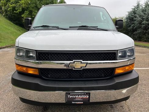 Used 2018 Chevrolet Express 2500 LT w/ LT Preferred Equipment Group RWD image 32