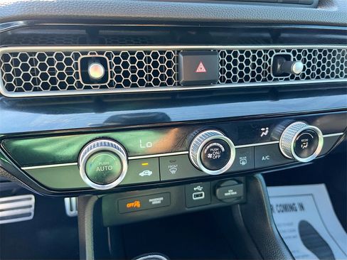 Used 2023 Honda Civic Sport image 15