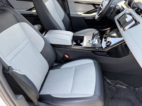 Used 2022 Land Rover Range Rover Evoque R-Dynamic SE AWD/4WD image 16