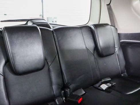 Used 2024 INFINITI QX80 Luxe image 32