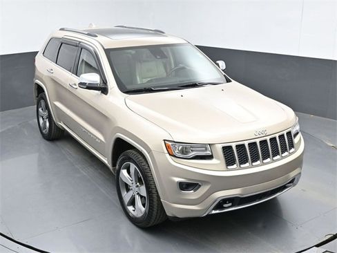 Used 2014 Jeep Grand Cherokee Overland w/ Advanced Technology Group image 40