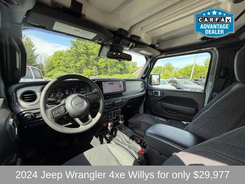 Used 2024 Jeep Wrangler Unlimited AWD/4WD image 9
