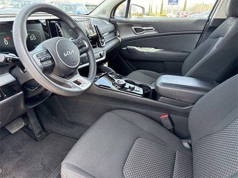 Certified 2023 Kia Sportage LX image 12