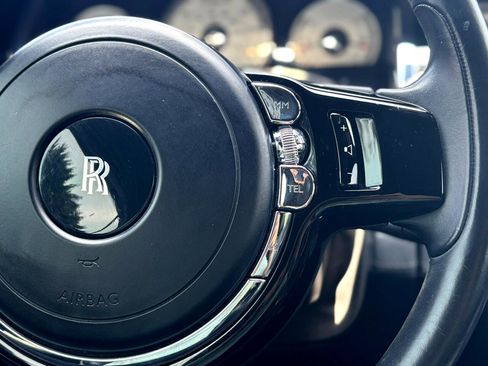 Used 2016 Rolls-Royce Wraith image 24