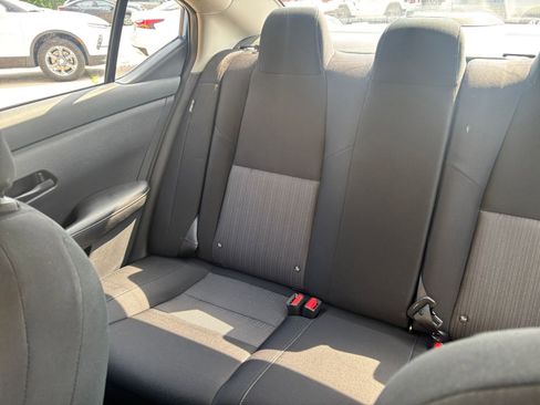 Used 2025 Nissan Sentra SV FWD image 37