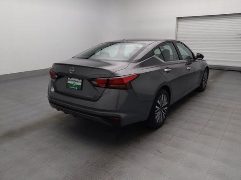 Used 2025 Nissan Altima 2.5 SV FWD image 9