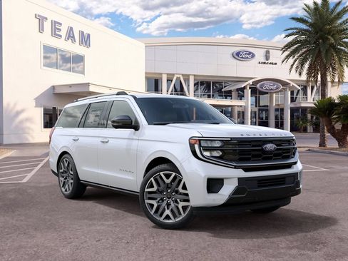 New 2027 Ford Expedition Platinum w/ Platinum Ultimate Package AWD/4WD image 4