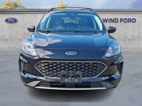 Used 2022 Ford Escape SE w/ Convenience Package AWD/4WD image 2