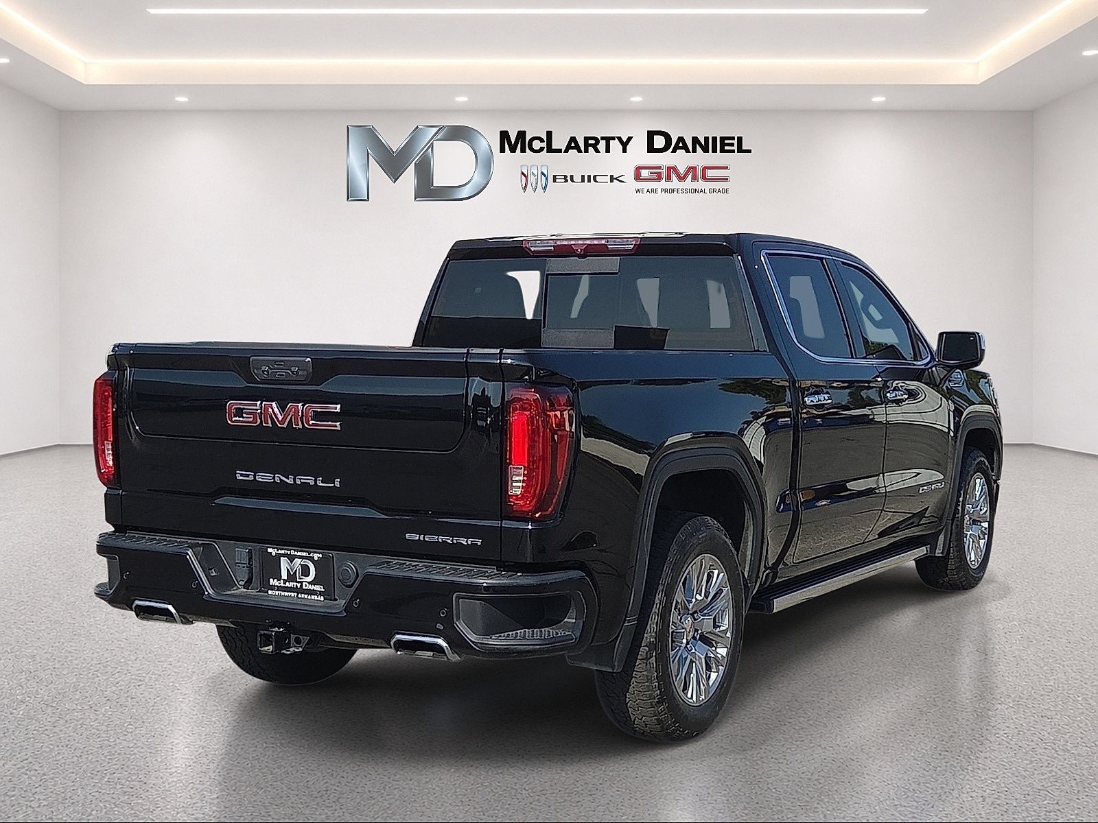 Certified 2023 GMC Sierra 1500 Denali AWD/4WD image 14