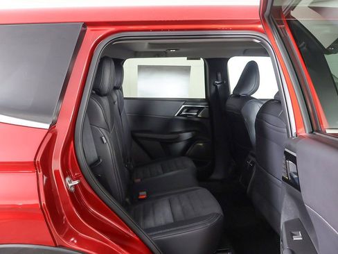 New 2026 Mitsubishi Outlander SE FWD image 35