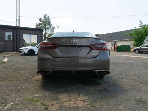 Used 2023 Toyota Camry XSE FWD image 4