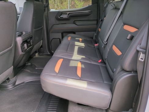 Used 2023 GMC Sierra 1500 AT4 w/ Technology Package image 18