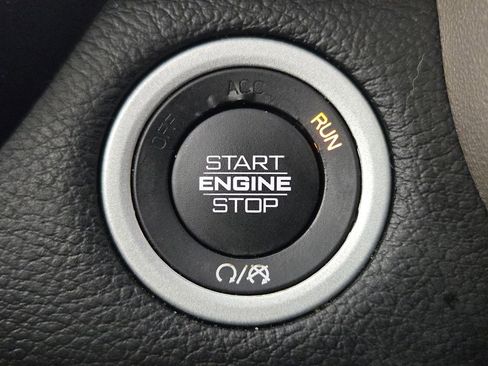 Used 2019 RAM 1500 Laramie image 20