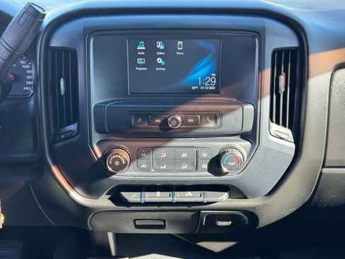 Used 2018 Chevrolet Silverado 1500 Custom w/ Trailering Package image 16