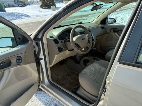 Used 2006 Ford Focus SE image 9