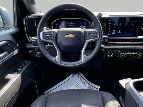 Used 2023 Chevrolet Silverado 1500 LT AWD/4WD image 10
