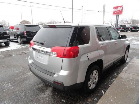 Used 2011 GMC Terrain SLE image 4