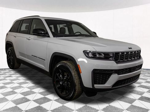 New 2026 Jeep Grand Cherokee Altitude AWD/4WD image 13