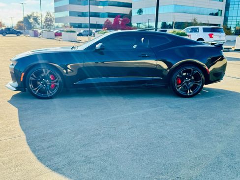 Used 2016 Chevrolet Camaro SS image 10