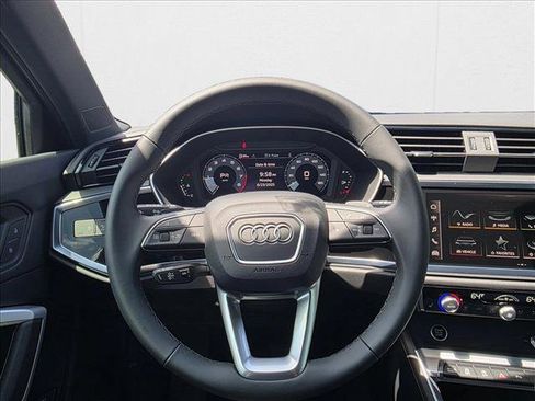 New 2025 Audi Q3 2.0T Premium w/ Convenience Package AWD/4WD image 20