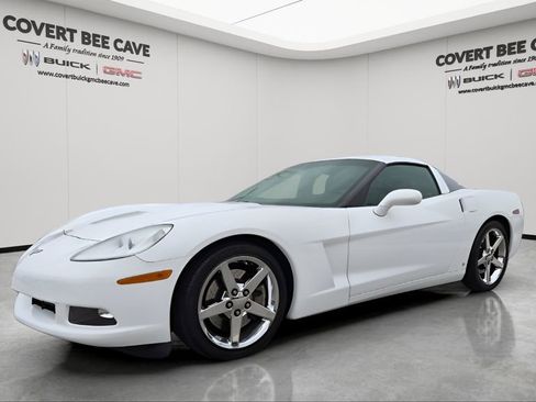 Used 2006 Chevrolet Corvette Coupe w/ Preferred Equipment Group image 3