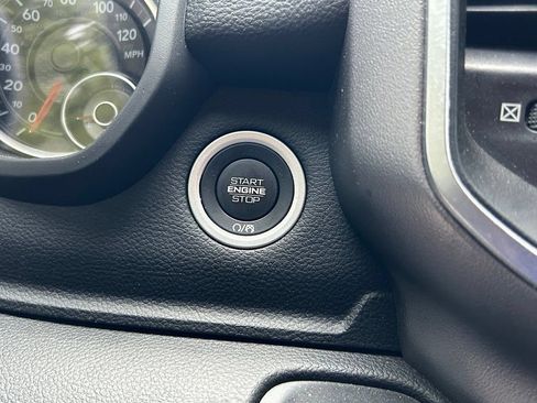 Used 2019 RAM 1500 Big Horn RWD image 46