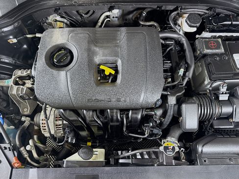 Used 2020 Hyundai Elantra SEL w/ Cargo Package (C1) image 38